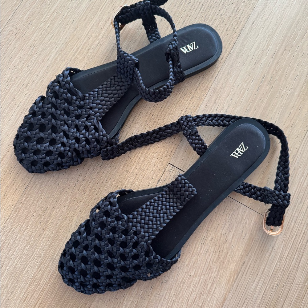 Zara Elegant Black Woven Sandals